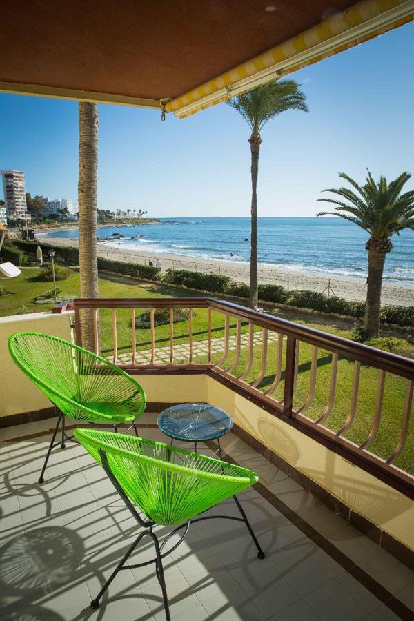 Holidays2riviera Sea Side Front Appartement Sitio de Calahonda