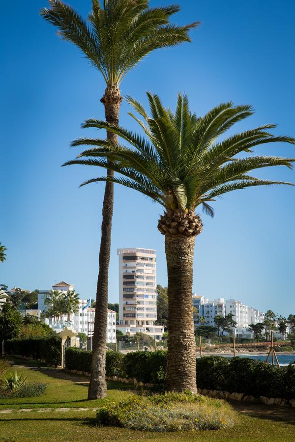 Holidays2riviera Sea Side Front Appartement